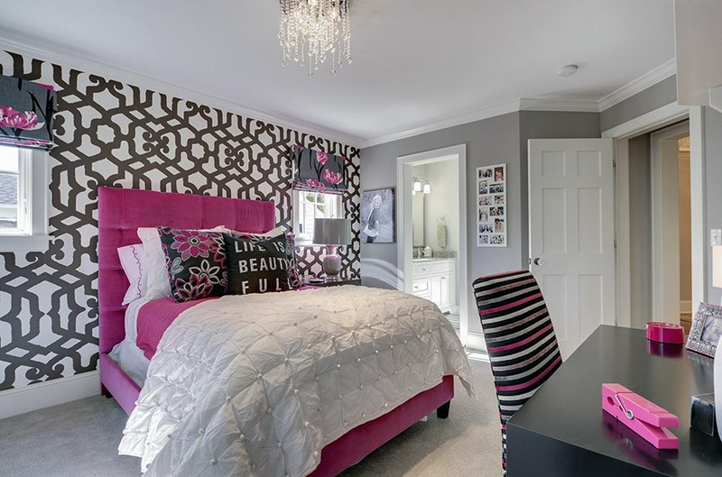 Phòng ngủ trang nhã với gam hồng và xám